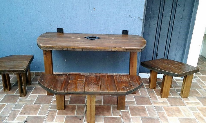 reclaimed-pallets-outdoor-furniture