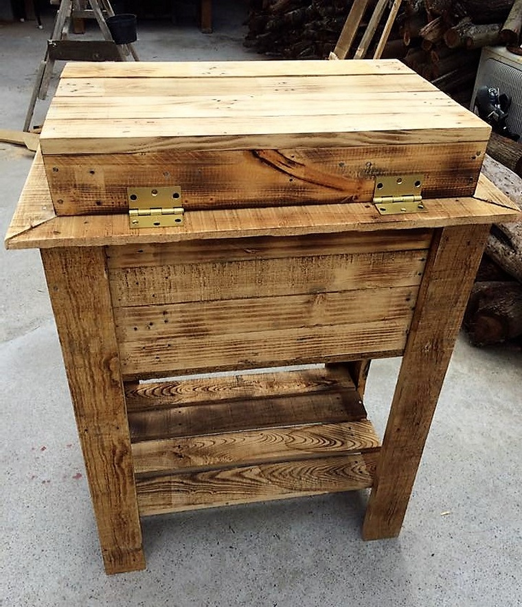 recycled pallet rustic cooler