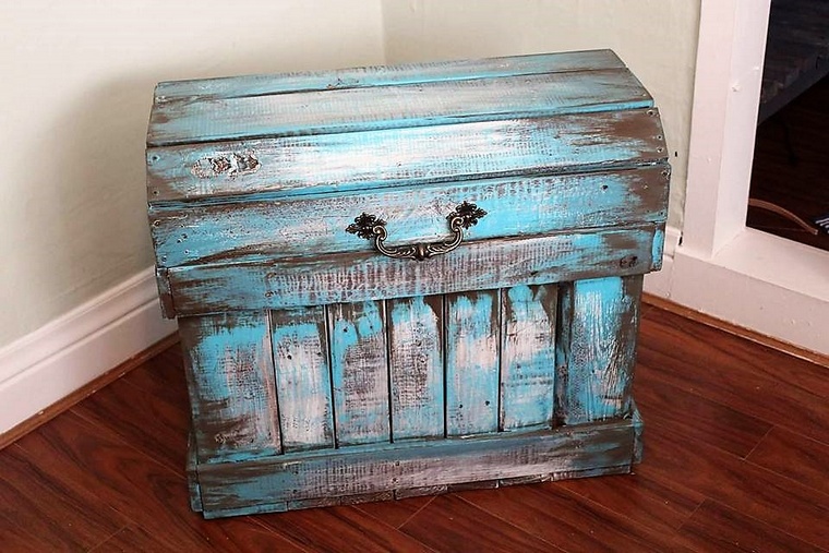 wood pallet rustic chest