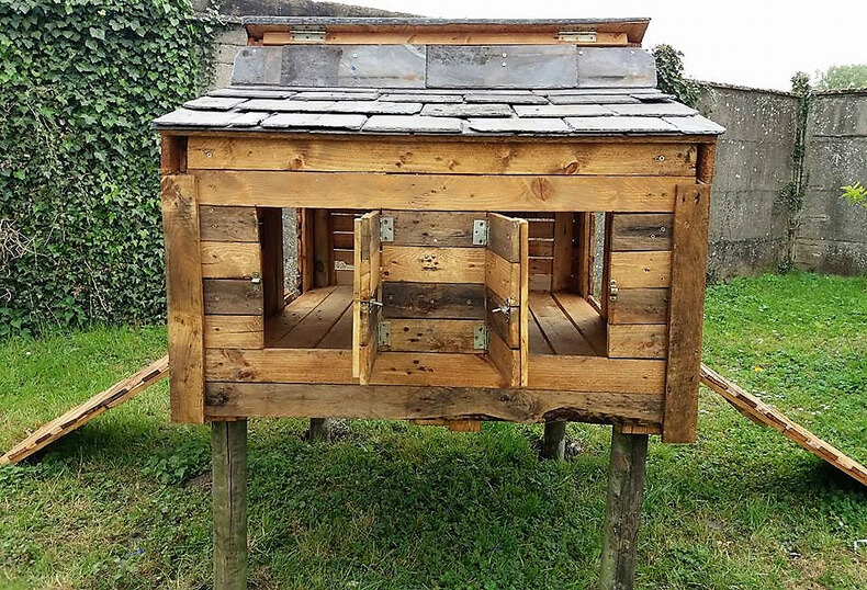 recycled pallets chicken coop