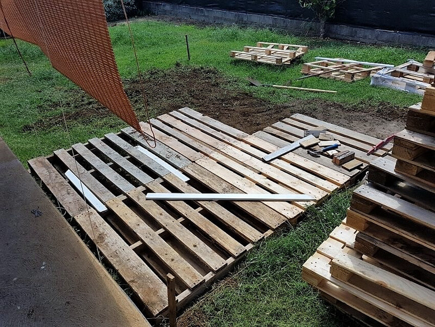 DIY Wooden Pallets Garden Deck Plan | Wood Pallet Furniture