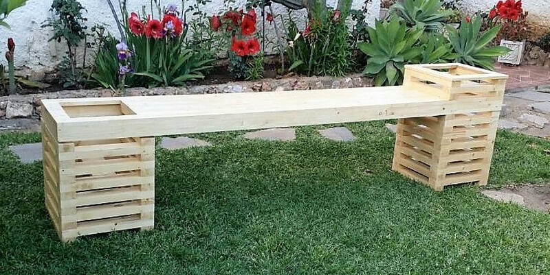 pallets garden bench with attached planter 1