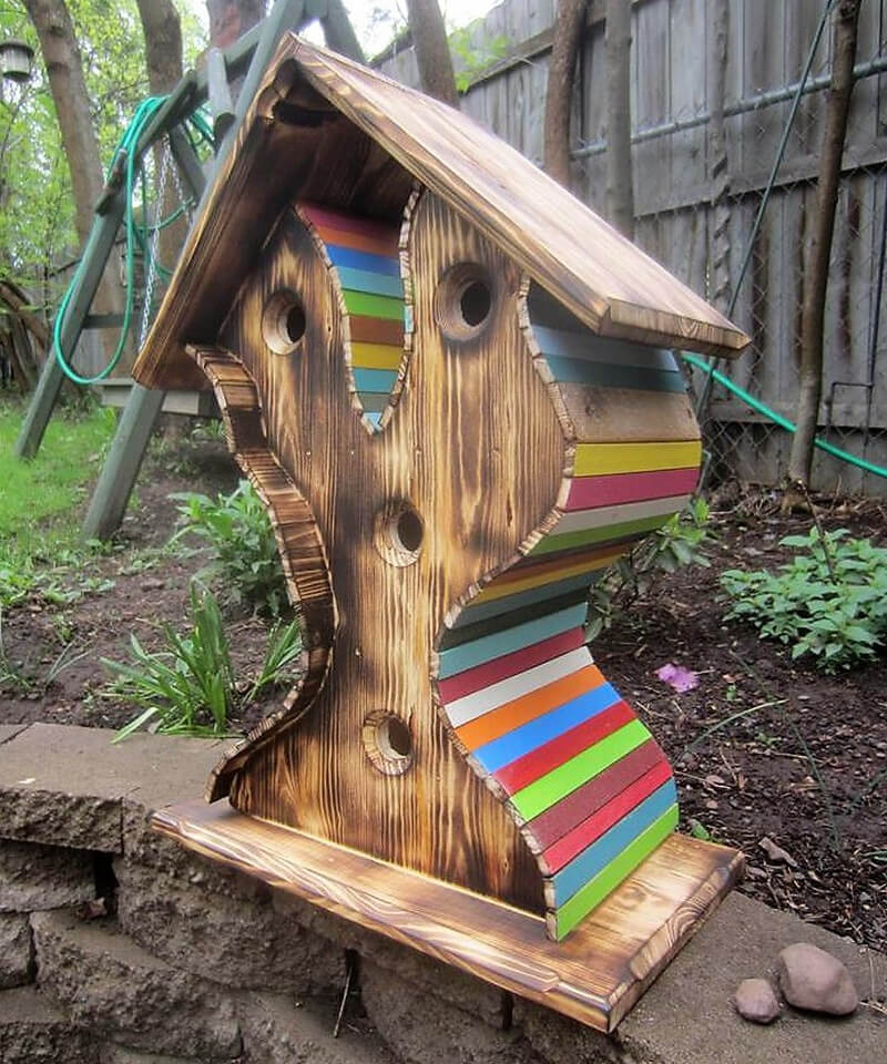 wood pallets birdhouse 13