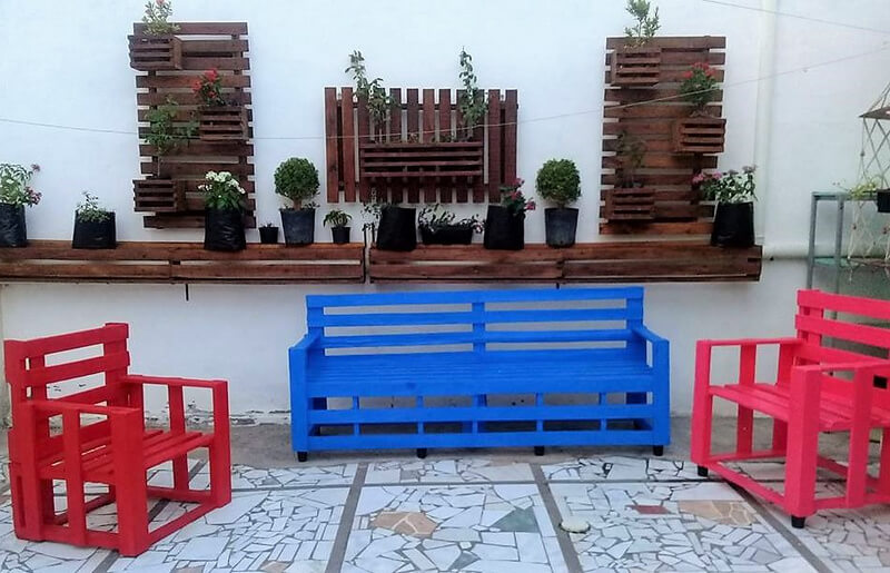 pallets furniture and wall planters